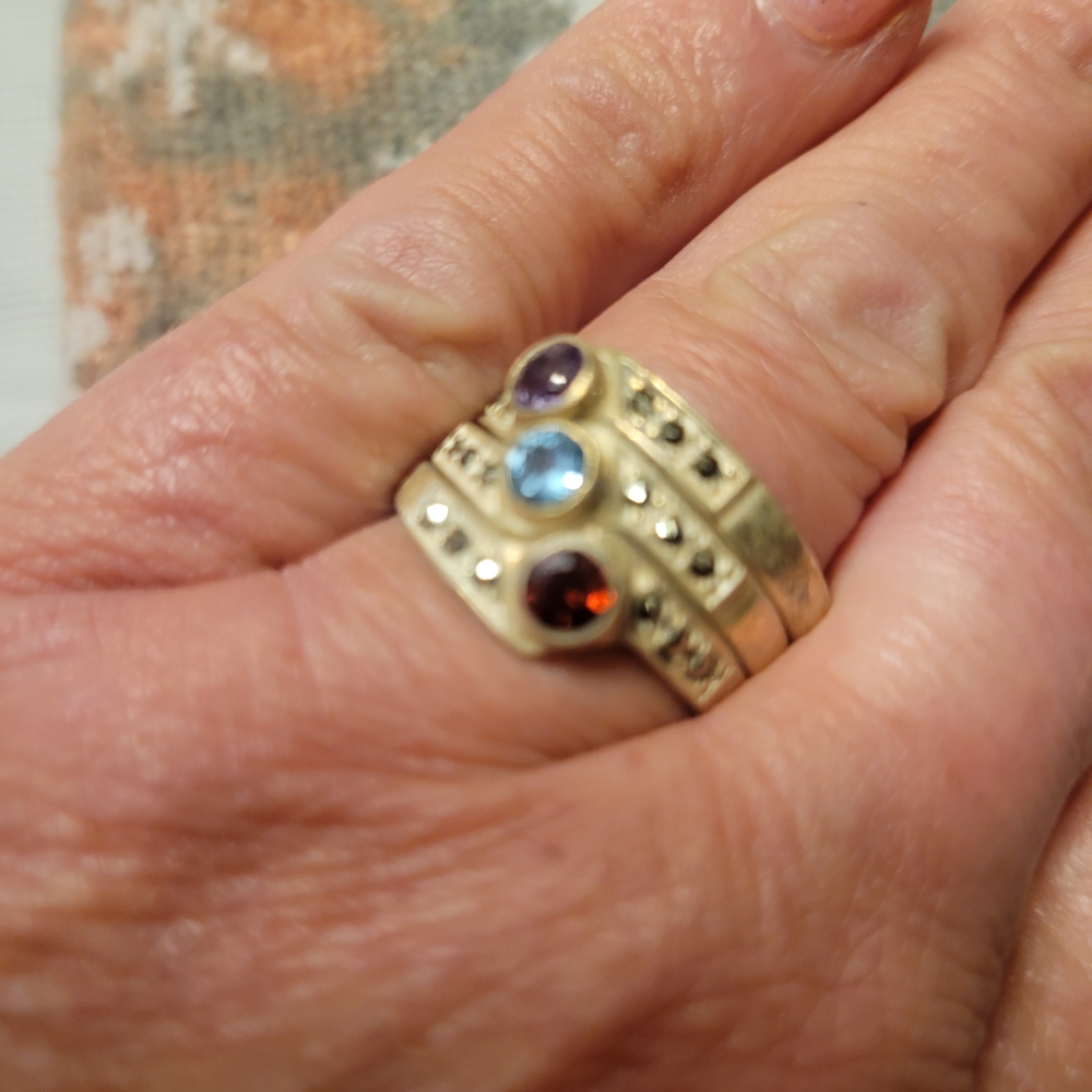 Elegant Sterling Silver Multi-Stone Ring